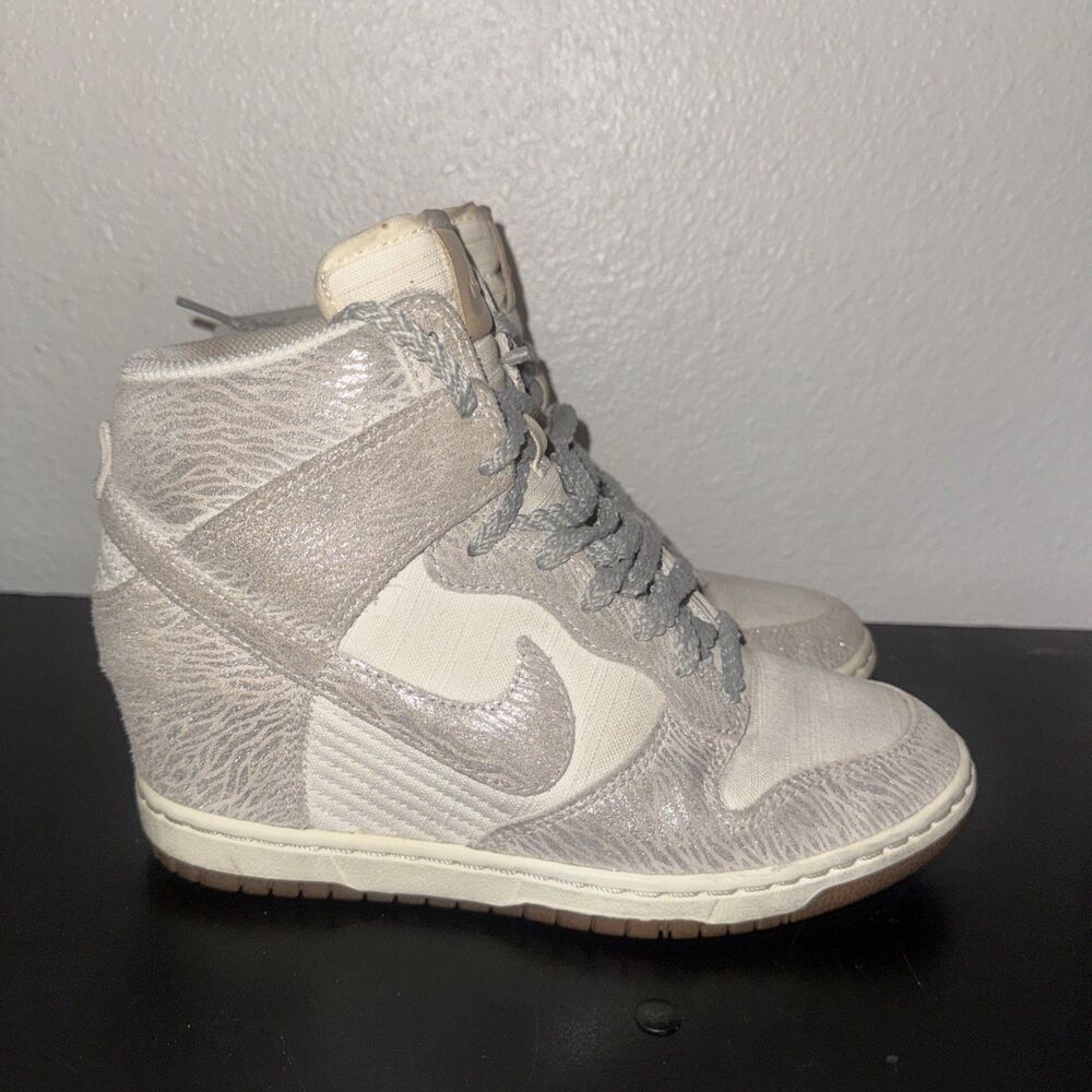 Nike Dunk Sky Hi Sail Silver Summit 543257-100 Sneaker-Wedge Women's Size 8